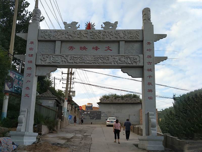 祠堂石牌樓